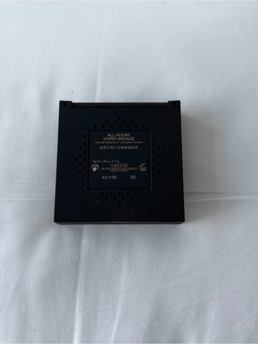 Yves Saint Laurent All Hours Hyper Bronze Bronzing Powder - Buff Dune (2)
